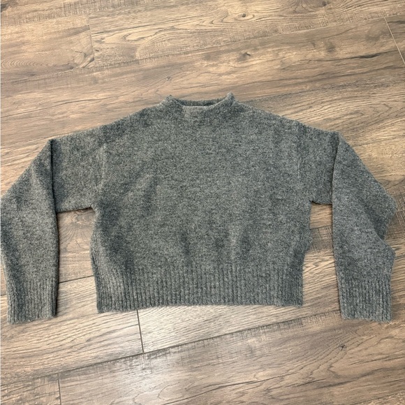 Zara Charcoal Crew Neck Sweater - Picture 1 of 1